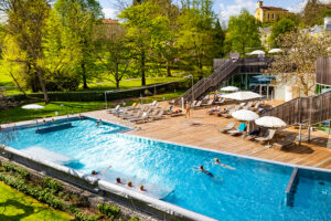 Außenaufnahme Sommer Die Therme der Ruhe Bad Gleichenberg Angebote und Preise